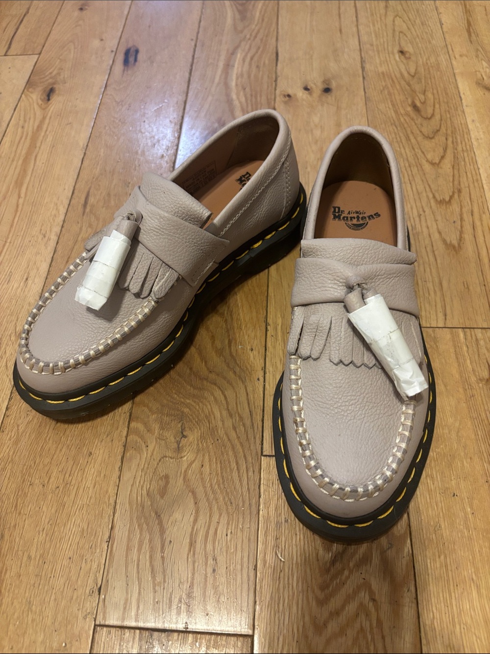 NWOB Dr. Martens Taupe/Lilac Leather Adrian Tassel Loafers RARE